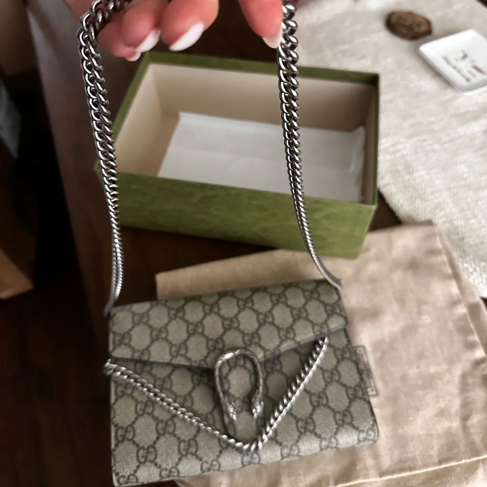 Gucci Dionysus GG supreme crossbody shoulder bag with box and dust bag - Picture 10 of 14
